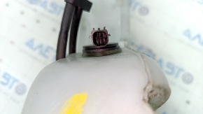 Ford Explorer 20 washer reservoir - without neck, with sensor and motor
