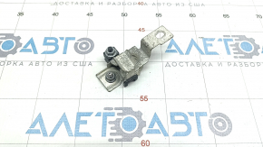 Positive battery terminal Ford Explorer 20-