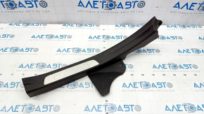 Door sill trim inner rear right Hyundai Azera 12-17 black, with chrome trim, worn