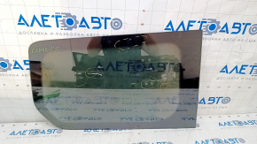 Window blind glass rear right Ford Transit Connect MK2 13 - scratches on glass