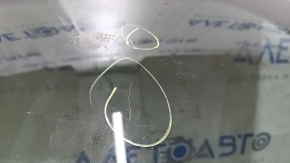 Window blind glass rear right Ford Transit Connect MK2 13 - scratches on glass
