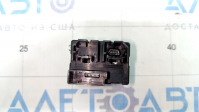 USB hub Ford Explorer 20-