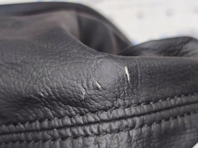 Gear knob Kia Optima 14-15 rest rubber black, scratches, cracked leather on the cover, broken mount