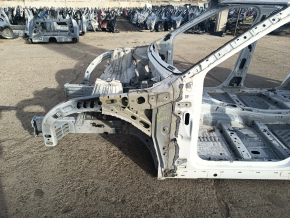 Front left quarter Ford Explorer 20 - on the body, white