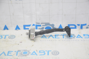 Front right door limiter Nissan Leaf 18-