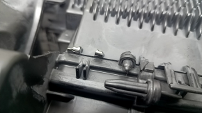 The bare heater body of Ford Explorer 20 - the body is broken, the fasteners are broken