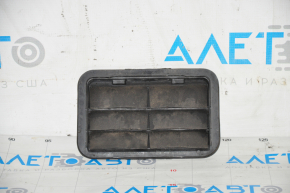 Left ventilation shield Ford Escape MK3 13-19 2 fasteners broken