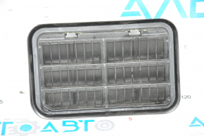 Right ventilation shield Ford Escape MK3 13-19 2 fasteners broken