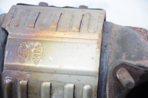 Exhaust manifold with catalytic converter Hyundai Elantra UD 11-16 bolt and thread torn off