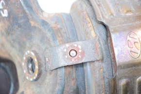 Exhaust manifold with catalytic converter Hyundai Elantra UD 11-16 bolt and thread torn off