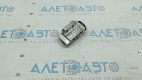 VW Beetle 12-19 Air Conditioner Heater Valve