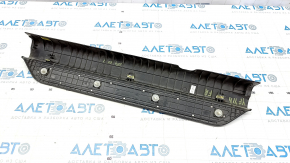 Front right door sill trim Hyundai Sonata 11-15 black, with chrome trim, broken fastening, worn