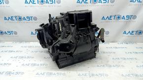 Bare air conditioner housing, left side of Infiniti JX35 QX60 13-