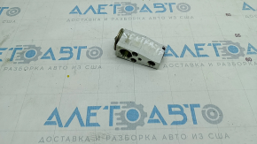 Nissan Sentra 13-19 Air Conditioner Heater Valve
