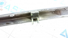 Lower rear bumper molding Nissan Rogue 17 - chrome, broken mount