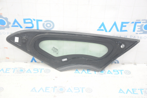 Front right window blind glass Nissan Leaf 18 - seal torn