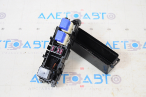 Fuse box underhood left under windshield narrow Nissan Leaf 18-22