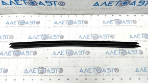 Glass seal inside front right door Jeep Cherokee KL 14-