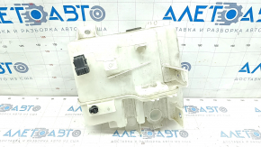 Mazda CX-9 16 washer reservoir - without neck and sensor, dented