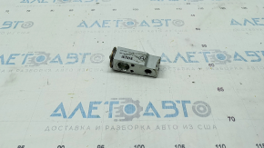 Toyota Solara 04-08 Air Conditioner Heater Valve