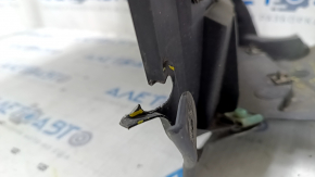 Front right fender liner Nissan Rogue 14-20 tear, broken fasteners