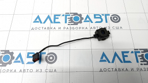 Microphone in the ceiling of the Jeep Cherokee KL 14-