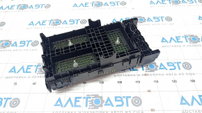 Fuse box underhood Jeep Cherokee KL 19-23 2.0T under heating on windshield, without cover