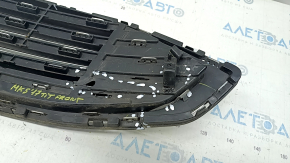 Grill radiator grill assembly with frame Ford Fusion mk5 17-18 chrome, sand, broken fasteners, fractures, cracks