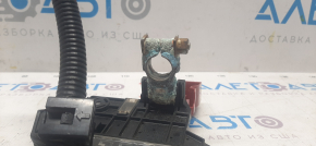 Battery terminal + positive on starter Nissan Leaf 13-17 oxidized