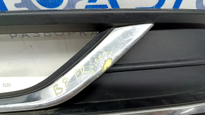 Front bumper grille side right VW Passat b8 16-19 USA under fog lights, sand, chrome used