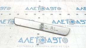 Door sill trim outer rear left Nissan Pathfinder 13-20 chrome, type 1, worn, missing seal