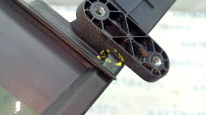 Door glass triangle rear right VW Tiguan 18 - broken guides, fracture