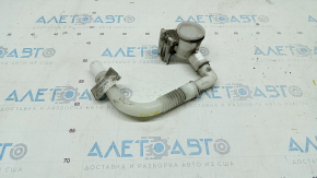 VW Tiguan 18 washer reservoir neck - without cover and filter, broken fastener