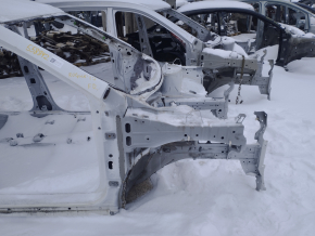 Front right quarter Nissan Rogue 14-20 white on the body