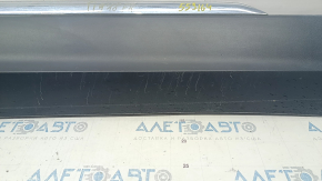Door trim lower front right VW Tiguan 18- with chrome, structure, scratches, mold, cracked fastener