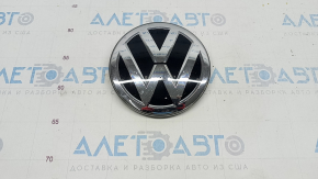 Emblem of radiator grill VW Tiguan 18-21 under radar, sand, micro-cracks
