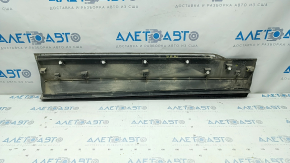 Door trim lower front left VW Tiguan 18- with chrome, structure, scratches, mold, cracked fastener