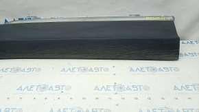 Door trim lower front left VW Tiguan 18- with chrome, structure, scratches, mold, cracked fastener