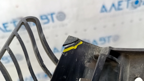 Front bumper mount center VW Tiguan 18-21 broken mount, missing body fragment