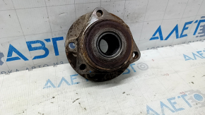 Front left hub VW Tiguan 18 - rusty, bearing lift