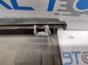 Front right threshold Jeep Compass 11-16 structure fasteners breaks, scratches