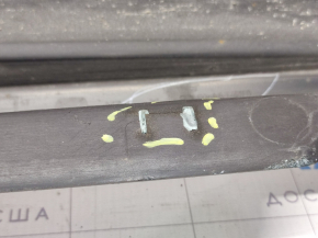 Left threshold Dodge Journey 11 - structure with chrome, scratches, tears in fasteners, dents, bumps, missing 1 fastener