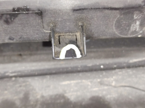 Right threshold Dodge Journey 11 - structure with chrome, scratches, fasteners torn, 3 fasteners broken, bumps