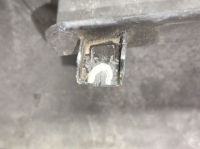 Right threshold Dodge Journey 11 - structure with chrome, scratches, fasteners torn, 3 fasteners broken, bumps
