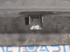 Right threshold Dodge Journey 11 - structure with chrome, scratches, fasteners torn, 3 fasteners broken, bumps