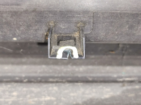 Right threshold Dodge Journey 11 - structure with chrome, scratches, fasteners torn, 3 fasteners broken, bumps