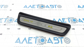 Door sill trim rear right outer Kia Soul 14-19 chrome, butt, crack in fastening