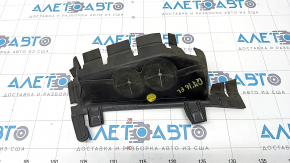 Radiator deflector left Audi Q7 16-19 3.0T small
