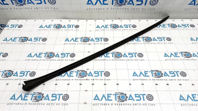 Windshield molding left Audi Q7 16-