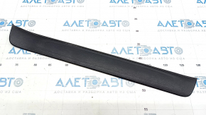 Door sill trim outer front right Toyota Highlander 14- black, worn